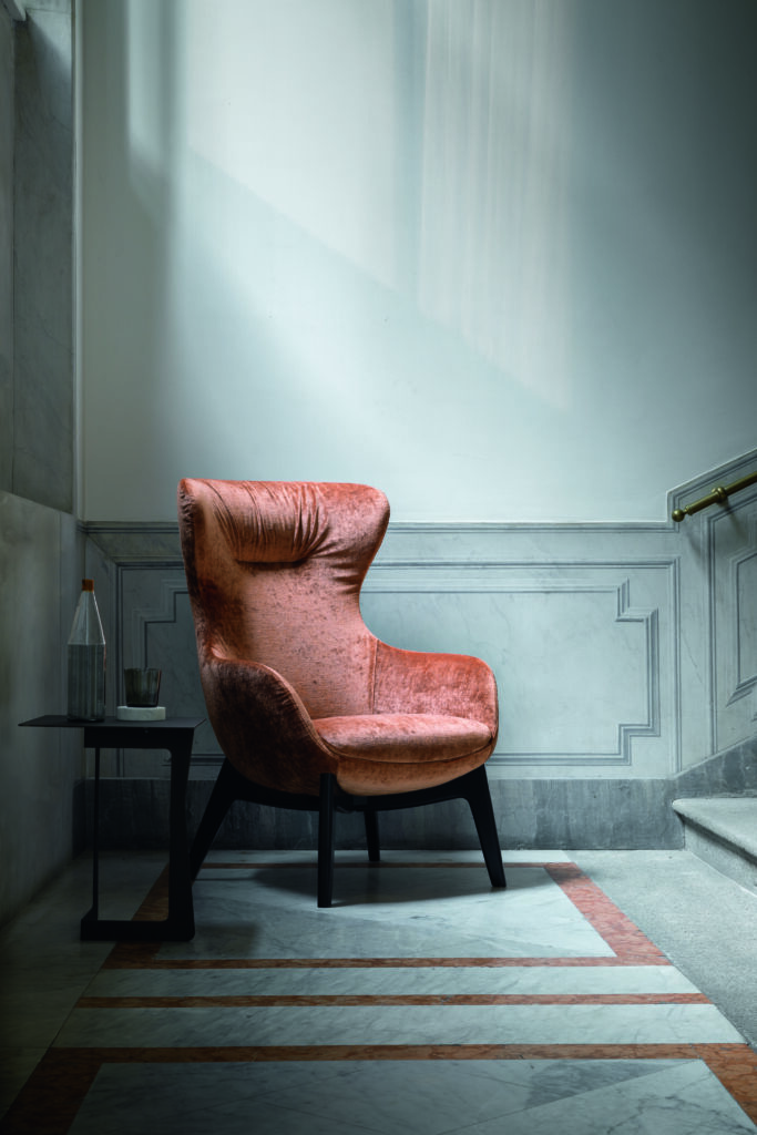 Nicoline ISEO Italian armchair in an elegant living space
